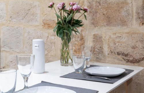 Design & Cosy - Centre historique Ecusson - Foto 3