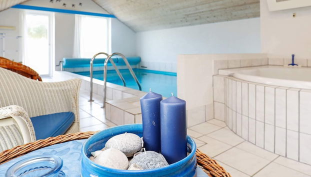 8 Person Holiday Home in Harboore - Foto 4, Piscina