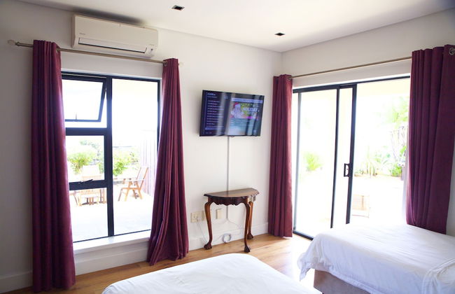 Oceana Villa Self Catering - Photo 13