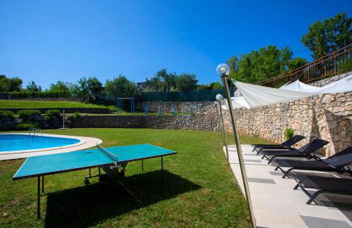 Romantic Villa Green Sky with Pool and Garden - Foto 45