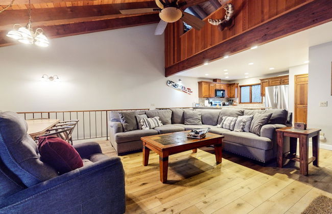 Mammoth Pines #02 - Year-round Activities! - Foto 10