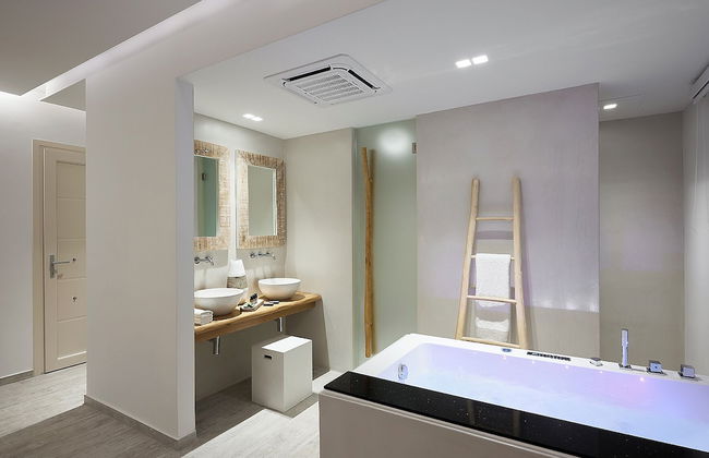 Nirome Luxury Suites - Foto 59