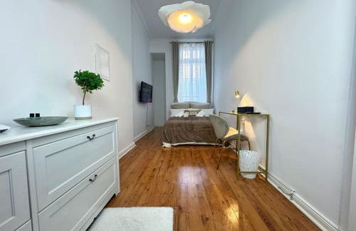 HolidayHome Apartments l Spacious Luxury Apartment in Prenzlauer Berg - Photo 6