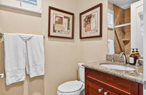 LV222 Spacious Upstairs 2BR Lock-Off in Legacy Villas - Foto 20