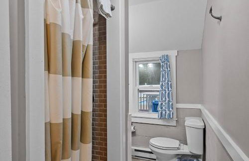 Kennebunk/Kennebunkport Beach House w/Pool! - Photo 10