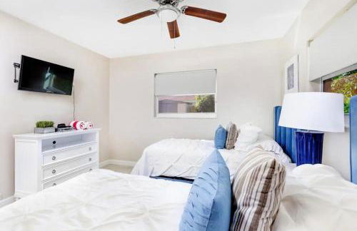 Beautiful Villa 4 BD 3 BA with Heated Private Pool, Close to Beach - Foto 27