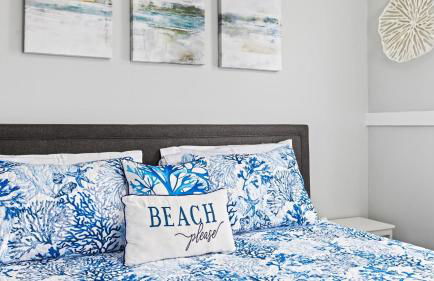 Modern Beach Retreat Sleeps 8 - Big Yard & BBQ - Foto 20