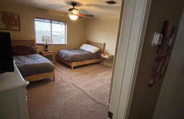 Sparkling Foothills Home 3 bed and loft 2 bath pool home - 14 day minimum - Foto 5