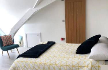 Beautiful, spacious 3 bed Brixham apartment - Photo 14