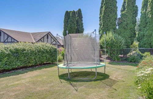 Spacious Camano Home with Hot Tub and Water Views! - Foto 38