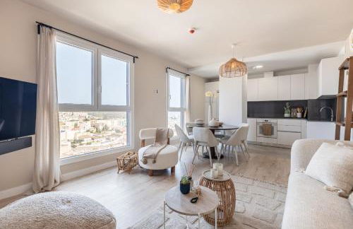 Malaga Skyline 5 Pool & Parking Free - Photo 1