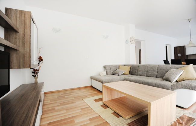 Apartments Hills - Photo 47