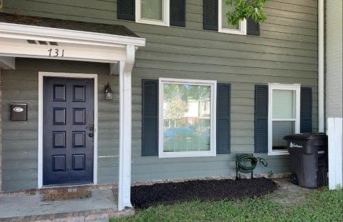 Full townhouse near Shem Creek & Downtown with Hot Tub - Foto 23