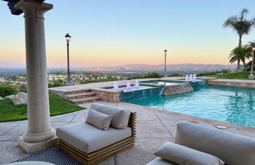 Modern Hilltop Retreat - Foto 38