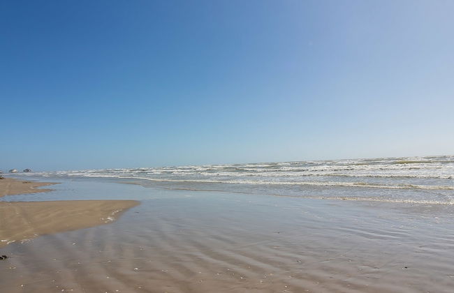 Gulf Adventures and Beachfront Relaxation Awaits - Foto 59