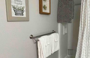 Beechside Breeze Luxury Condo with Pool Hot tub - Foto 13