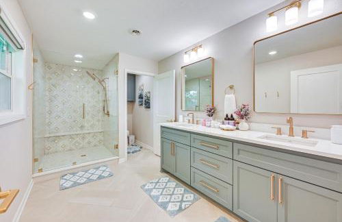 Patio, Yard, Views Modern Home in Longview - Foto 12