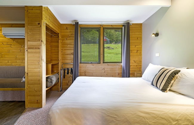 Mole Creek Cabins - Photo 6