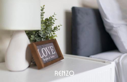 Spacious and Lovely 4-bed Home in Castle Donington by Renzo, Sleeps 6! - Photo 24