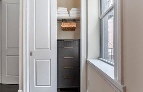 Blueground Chelsea Laundry Elevator NYC-1422 - Foto 11