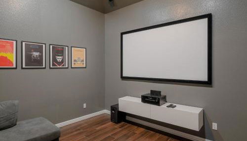 Glamorous Mansion w Private Pool and Cinema Room - Foto 5