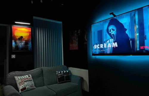 Now Screening…Large Movie Place 60 Inch TV (Sleep 11) - Photo 10