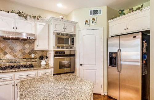 6 Mi to Dtwn Pasadena Home with Patio and Yard! - Foto 12