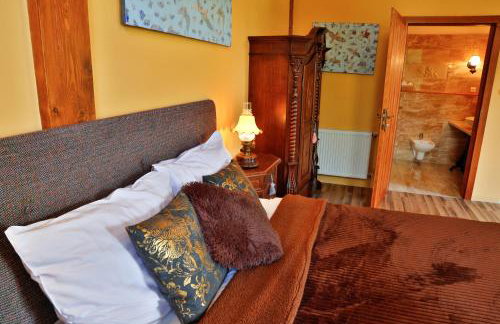 Za Siódmą Górą - Foto 49