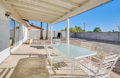 8 Mi to State Farm Stadium Glendale Home with Grill - Foto 22