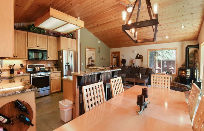 Lux Leisure Game Room & More! - Foto 24