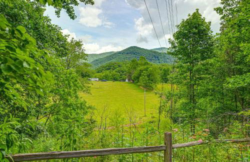 11 Mi to Dtwn Franklin Cabin with Porch! - Foto 25