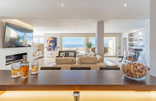 Infinity Blue Penthouse - Photo 14