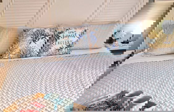 NEW Stunning Beachfront Condo at the Coral Beach - Foto 9