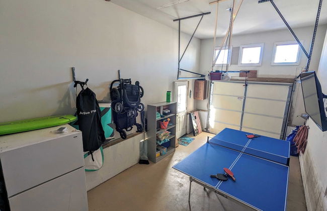 Waves 'n Wooder by Avantstay Swimspa + Game Room, Walk to Beach - Foto 12