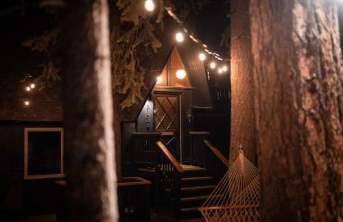 Lightfoot Cabin Mid-Century Perfect Romantic Getaway Hot Tub Sauna - Foto 12