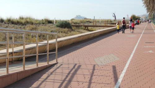 Frente a playa de arena - Foto 4