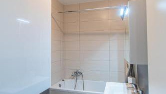 Flexible SelfCheckIns 32 - Zagreb - Garage - Electric vehicle ccharger - Big Loggia - New - Apartments Repinc 32 - Foto 5