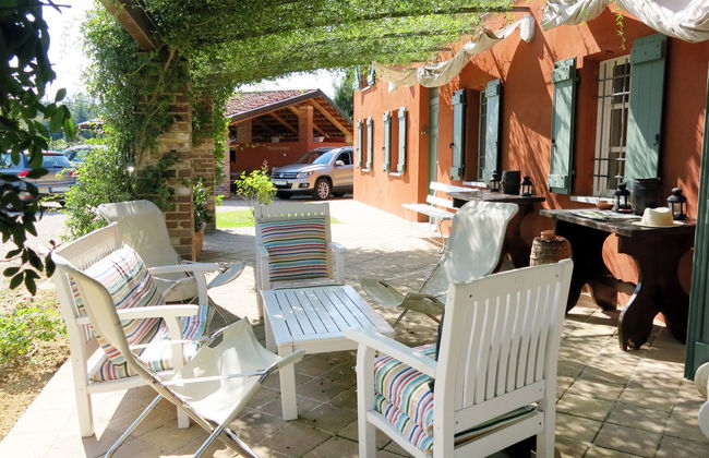 4 bedroom House in Capriglio with private pool and garden - Photo 3