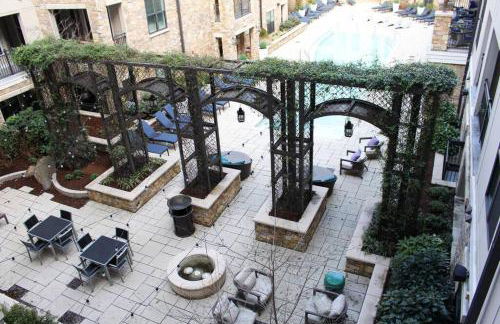 Luxury Dilworth 1BR ◉ Near Food, Shops & Greenway - Foto 23