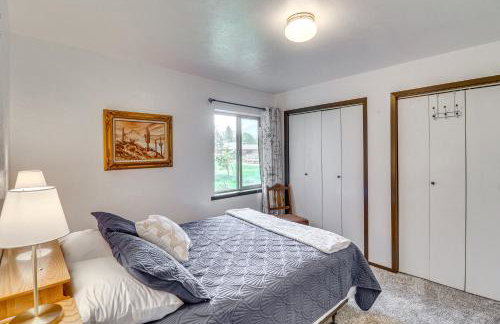 Deck and Mtn Views Libby Home on Golf Course! - Foto 18