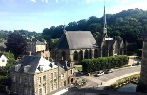 House at the foot of the castle of Fougeres - Foto 17