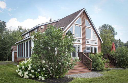 Gingerbread House on Mooselookmeguntic Lake - Photo 31