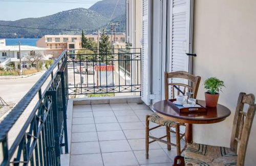 House of Hats - next to the coast - Karavomylos - Photo 14