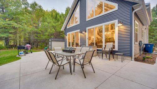 Waterfront Webster Cabin with Dock on Warner Lake! - Foto 2