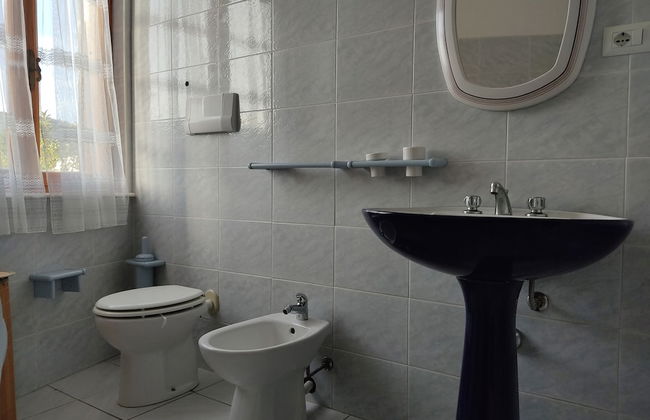 Family Apartment With Balcony In Budoni - Photo 19