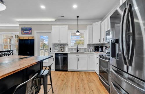 Ocean Lakes getaway 6bd with arcade game table - Photo 25