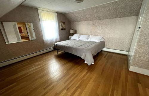 Cute 6-Bedroom Getaway in the heart of Littleton - Foto 22