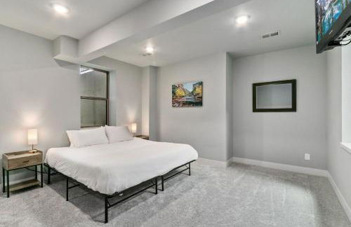 Luxury Home with Spectacular Rocky Mountain Views! - Foto 66