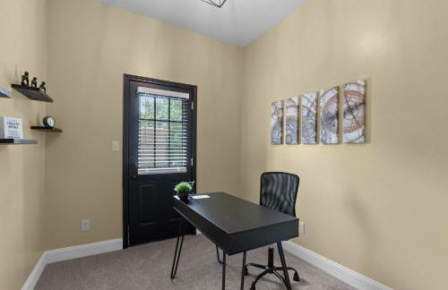 Red Brick Hideaway | JZ Vacation Rentals - Photo 50