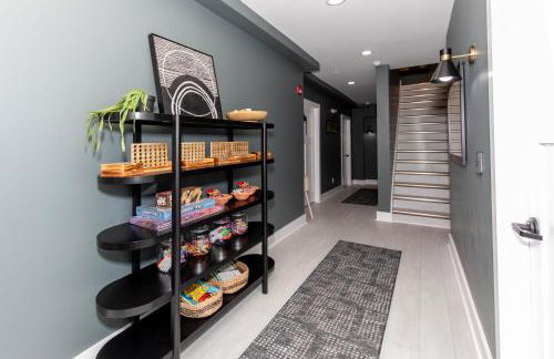 Family Duplex Suite in Downtown Sandusky Sleeps 12! - Foto 21